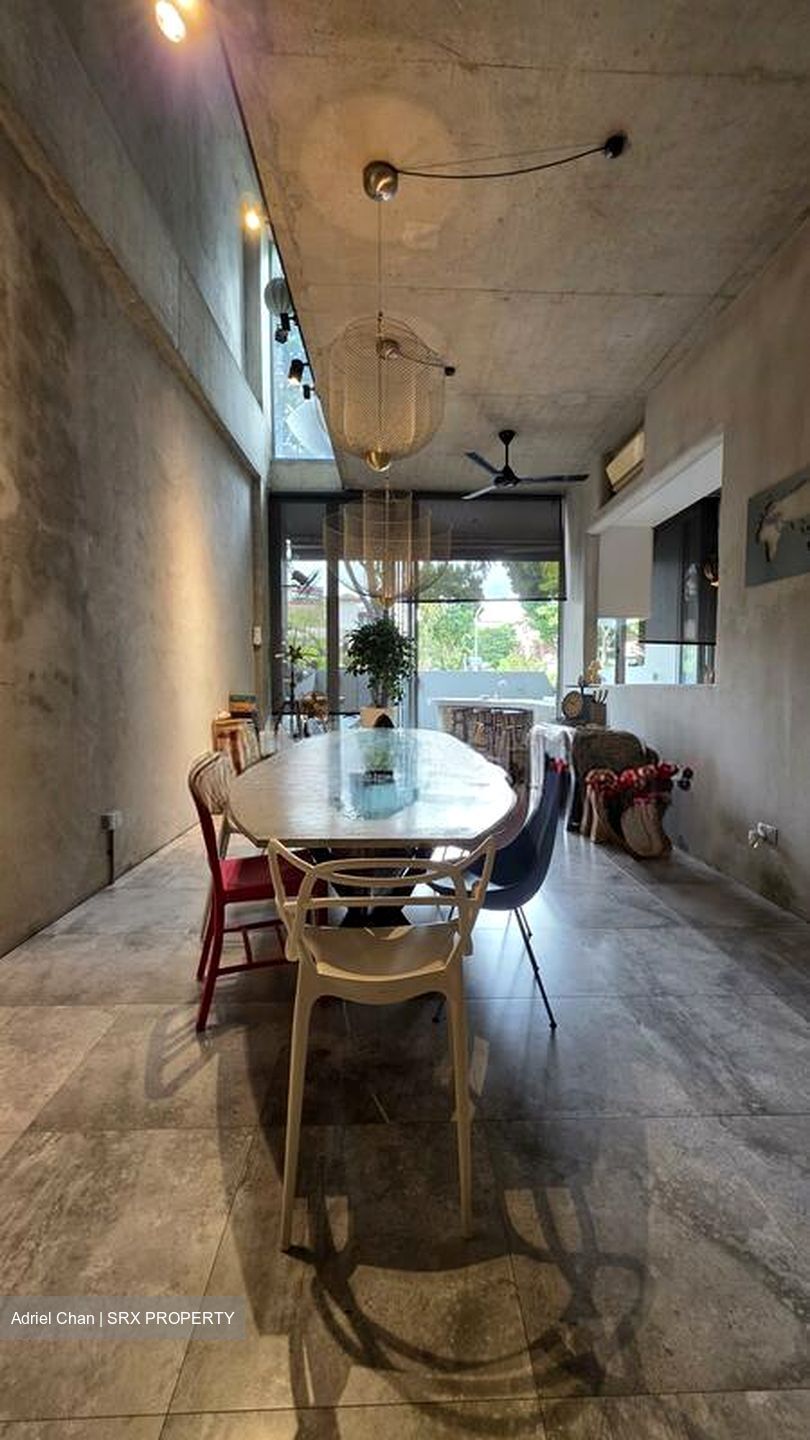 Jalan Tanjong (D16), Terrace #523428381
